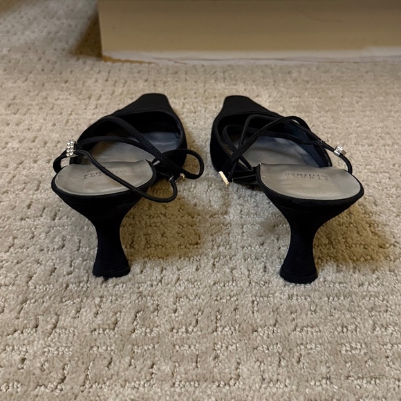 Stuart Weitzman Black Satin Slingback Kitten Heels 10.5M Rhinestone Strap - Picture 5 of 9